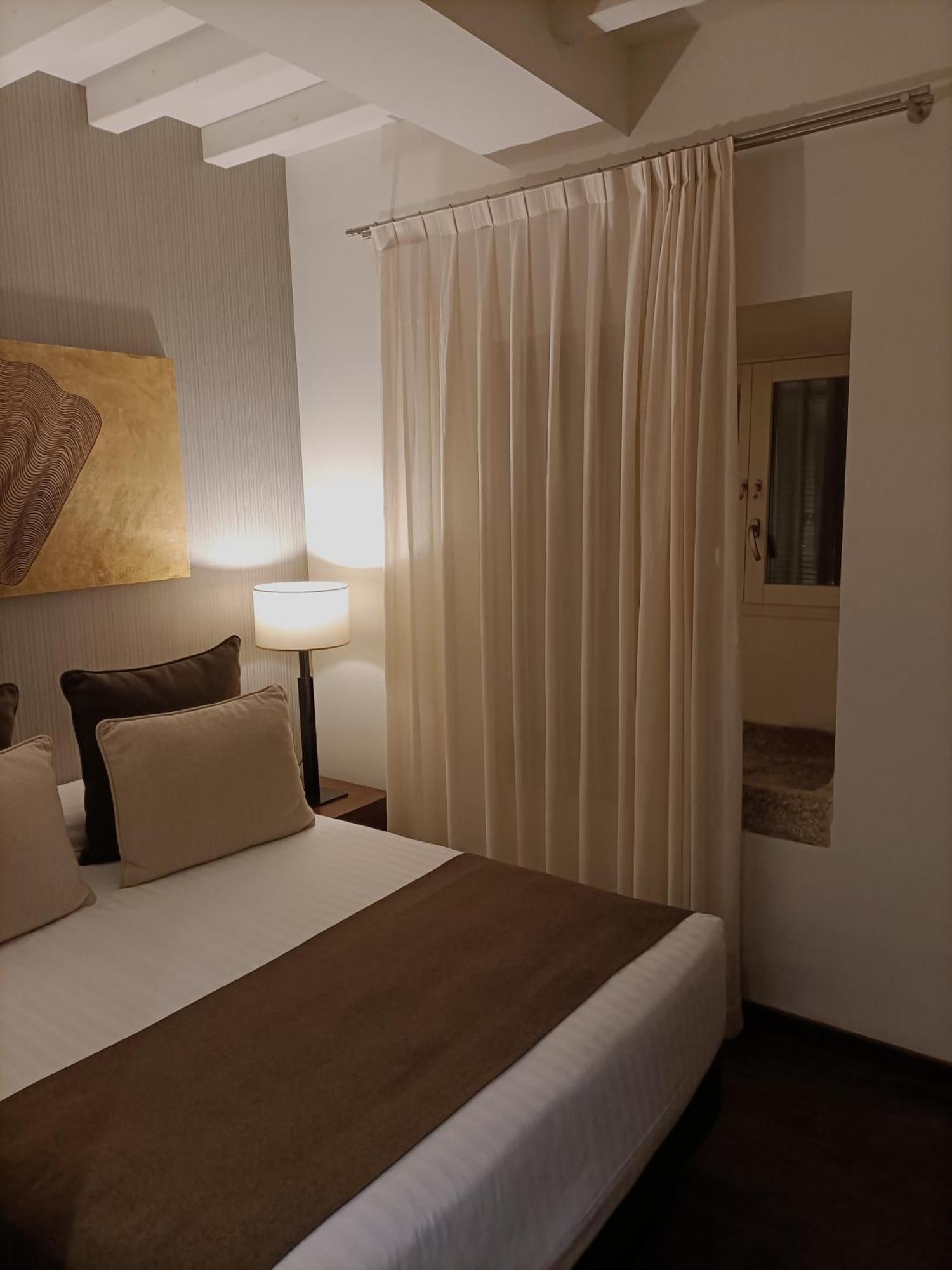 Carris Casa De La Troya Hotell Santiago de Compostela Exteriör bild